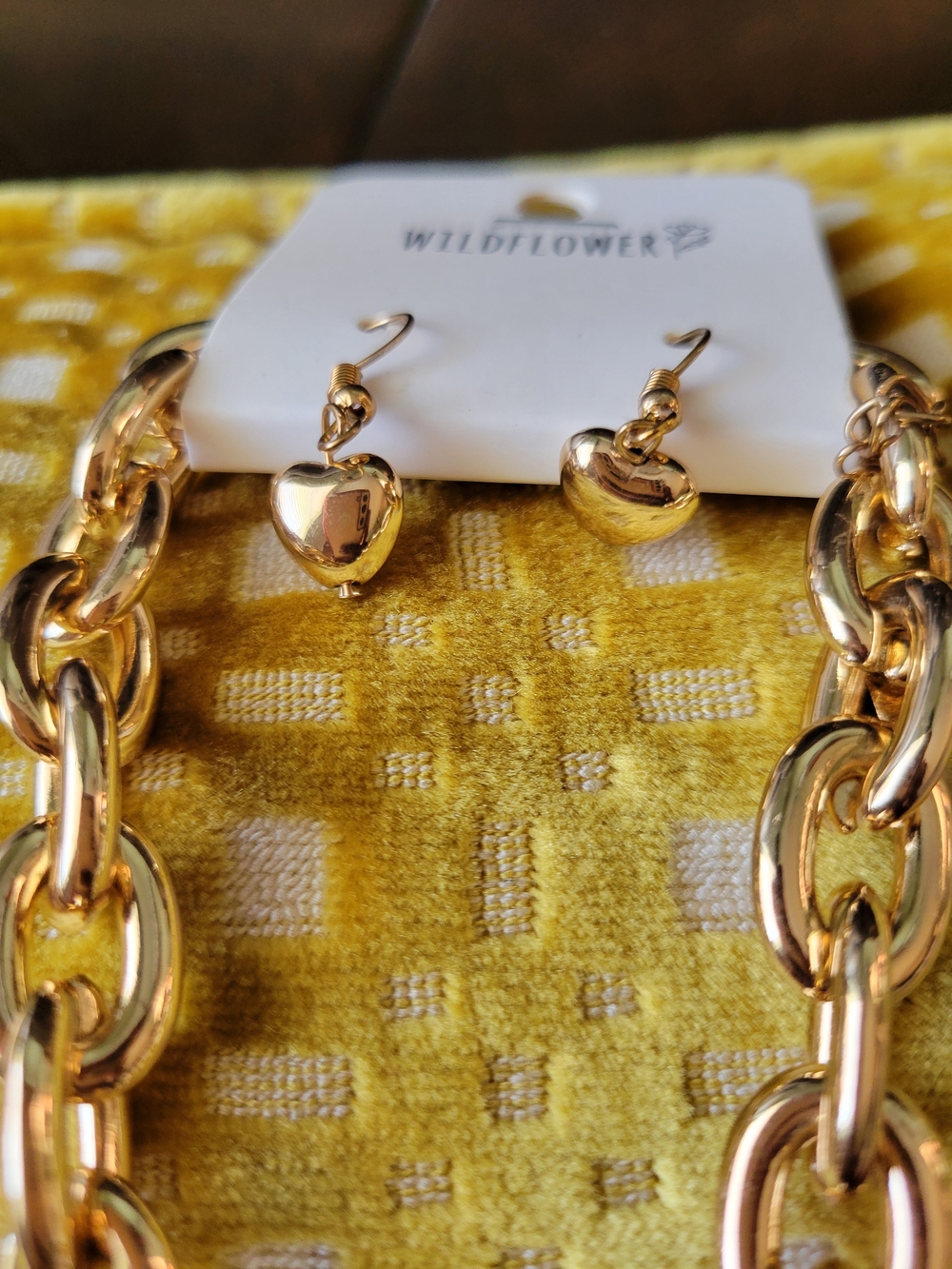 Gold-Tone Heart Pendant Chunky Link Necklace - Women's Jewelry - Picture 3 of 5
